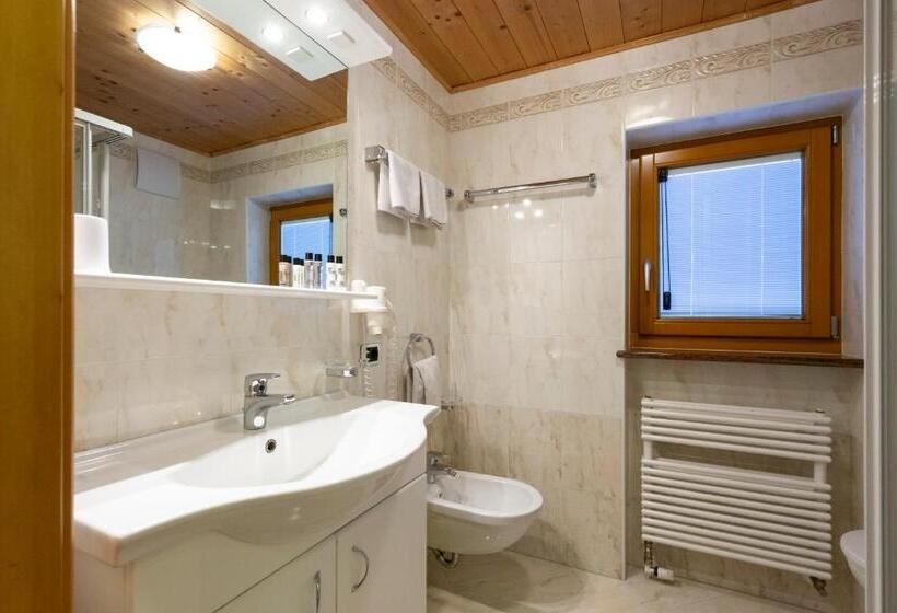 استودیو استاندارد با بالکن, Apartments & Garnì Pre Da Nai