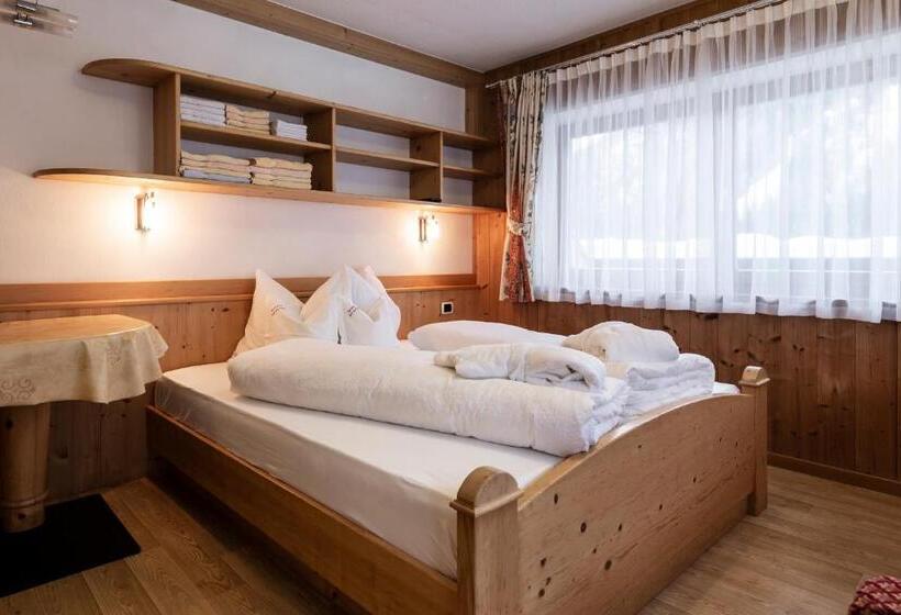 استودیو استاندارد با بالکن, Apartments & Garnì Pre Da Nai