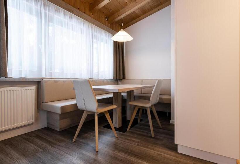 آپارتمان 1 خوابه با تراس, Apartments & Garnì Pre Da Nai