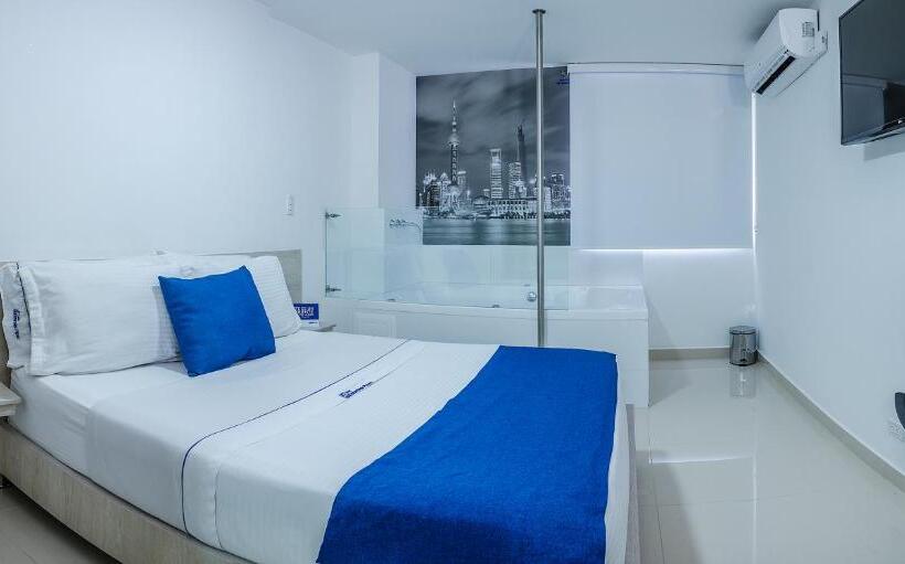 Люкс с гидромассажем, Laureles Plaza