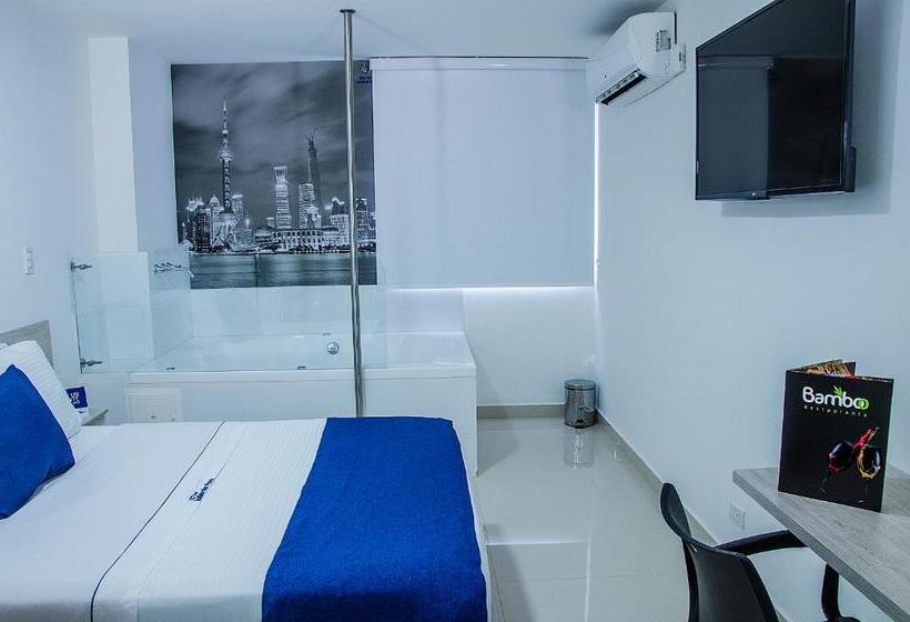 Люкс с гидромассажем, Laureles Plaza