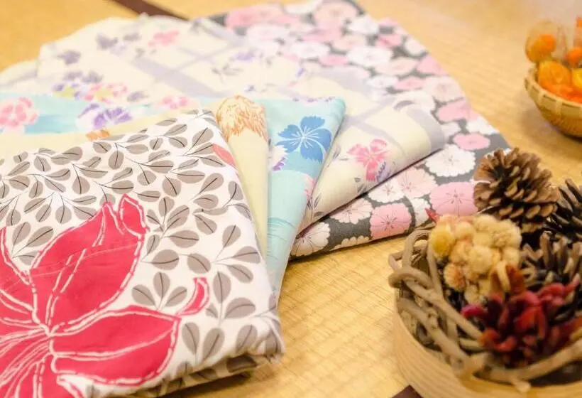اتاق استاندارد با سرویس بهداشتی مشترک, Ryokan Fukinoya