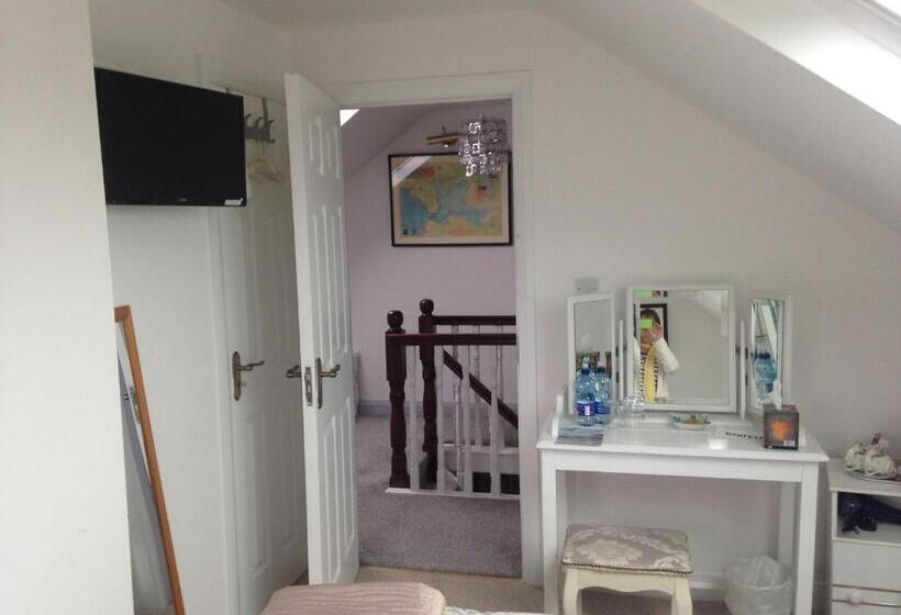 Basic Rum, Inisean Ocean View