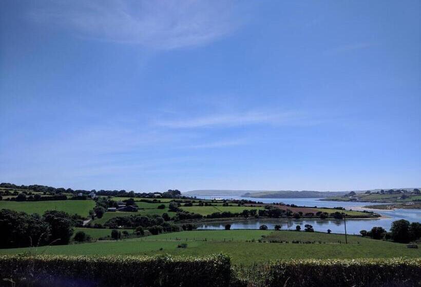 Camera Tripla Standard, Seafield Farmhouse