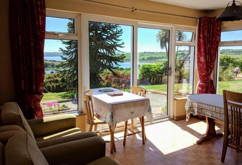 Camera Tripla Standard, Seafield Farmhouse