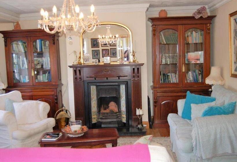 חדר סטנדרט, Teach An Easard