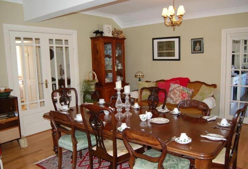 חדר סטנדרט, Teach An Easard