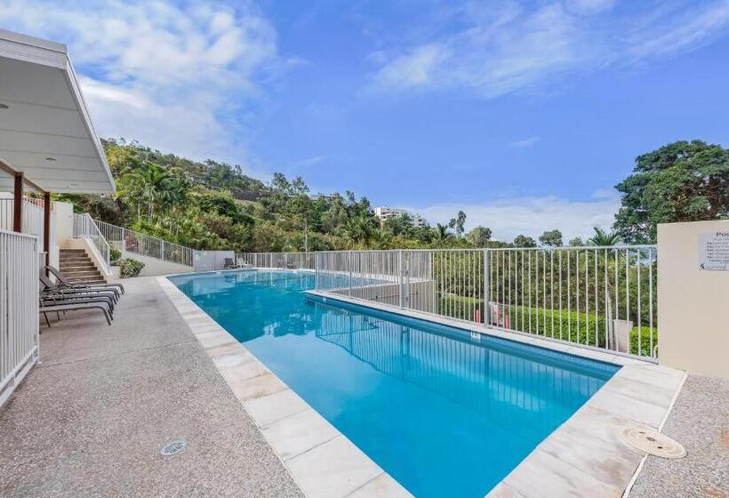 شقة غرفة واحدة, Airlie Summit Apartments