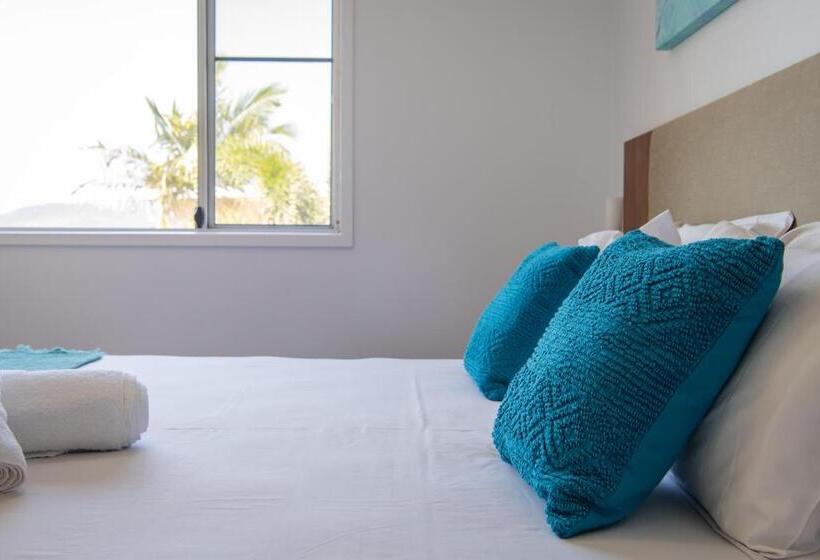 شقة غرفة واحدة, Airlie Summit Apartments