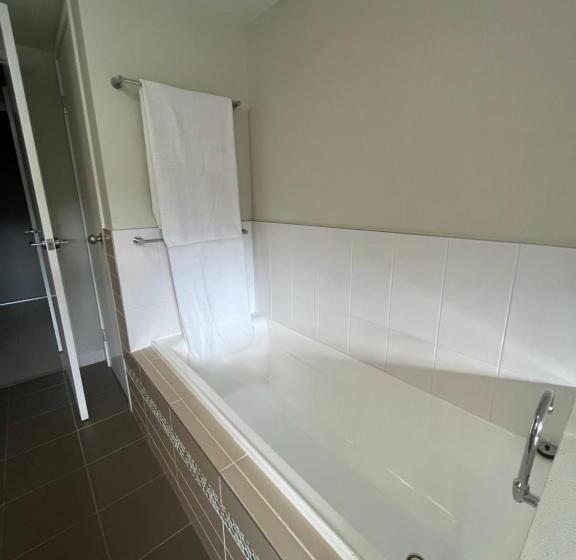 شقة غرفة واحدة مطلة على الحديقة, Airlie Summit Apartments