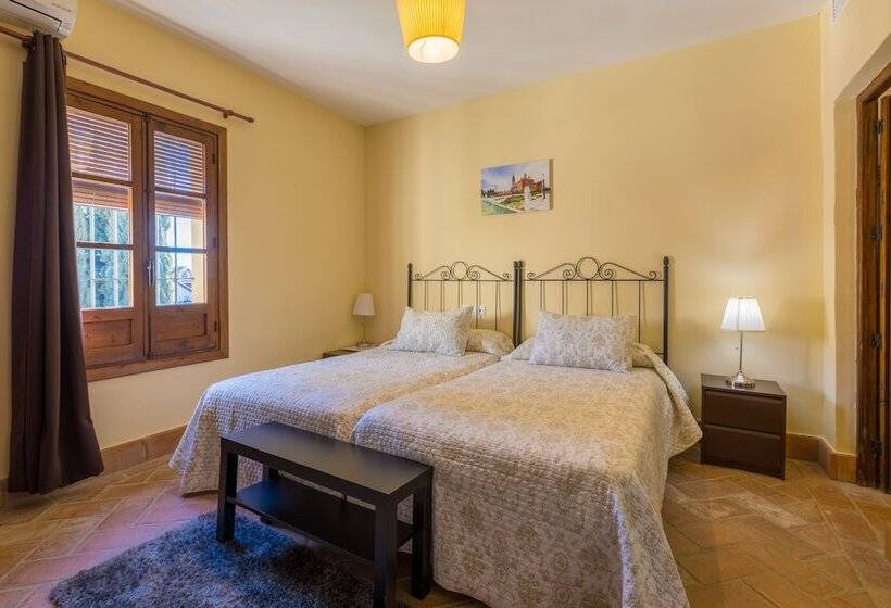 Номер Стандарт Трехместный, Hospedería Convento De Santa Clara