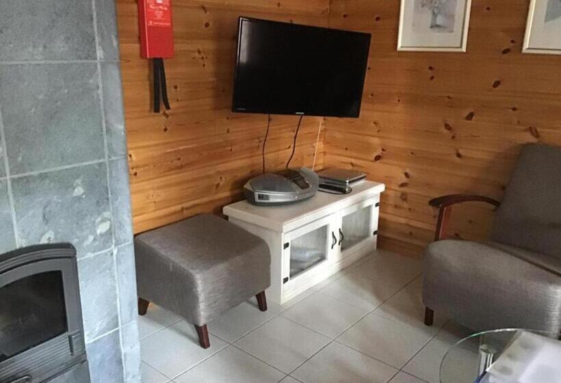 דירת חדר, Koli Country Club