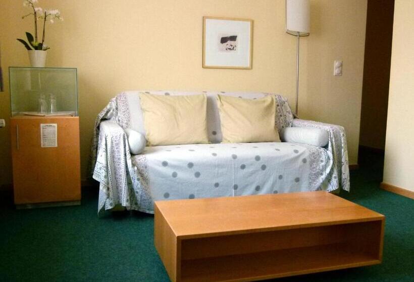 컴포트 룸, Markt3