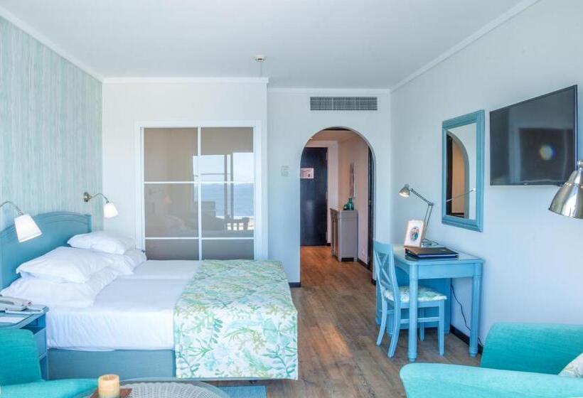 스탠다드 스튜디오, Pestana Madeira Beach Club