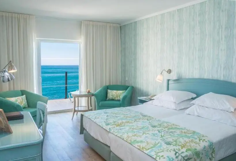 スタンダードスタジオ, Pestana Madeira Beach Club