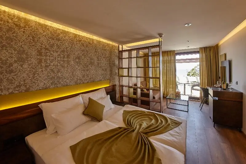 اتاق سوپریور با چشمانداز دریا, Radisson Resort Ruza Vjetrova