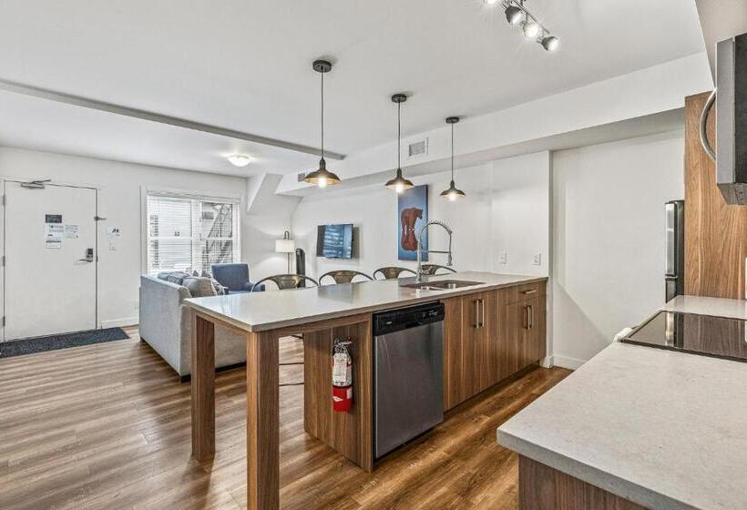１ベッドルームアパートメント, Basecamp Resorts Canmore