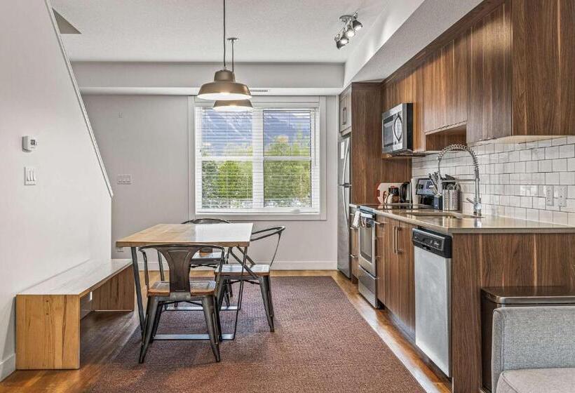 ２ベッドルームアパートメント, Basecamp Resorts Canmore