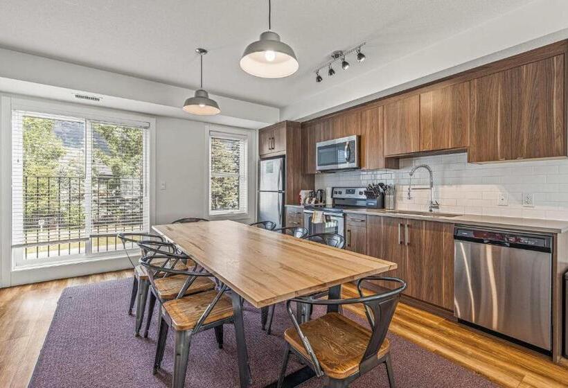 ３ベッドルームアパートメント, Basecamp Resorts Canmore