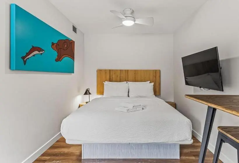 استودیوی استاندارد, Basecamp Resorts Canmore