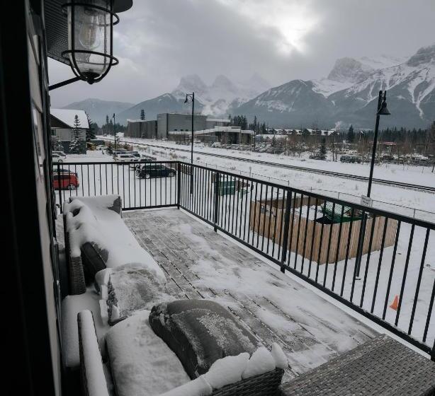 １ベッドルームのデラックスアパートメント, Basecamp Resorts Canmore
