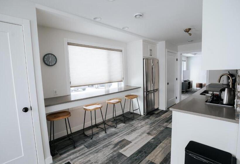 １ベッドルームのデラックスアパートメント, Basecamp Resorts Canmore
