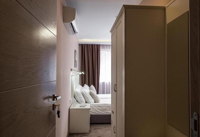 חדר סטנדרט נוף לעיר, Caro Apartments & Rooms