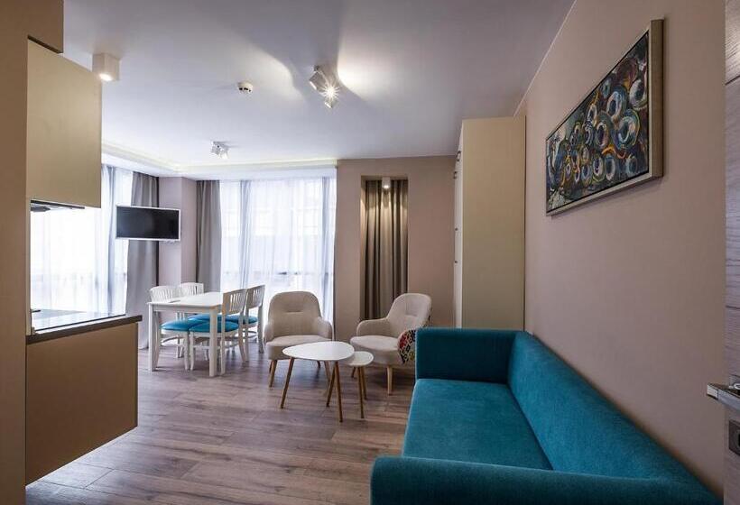 דירה בת חדר שינה 1 עם מרפסת, Caro Apartments & Rooms