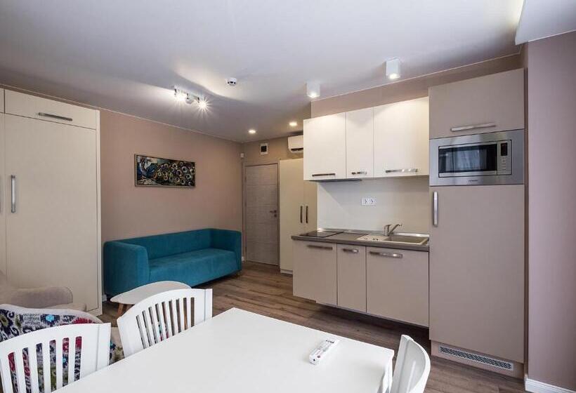 آپارتمان 1 خوابه با بالکن, Caro Apartments & Rooms