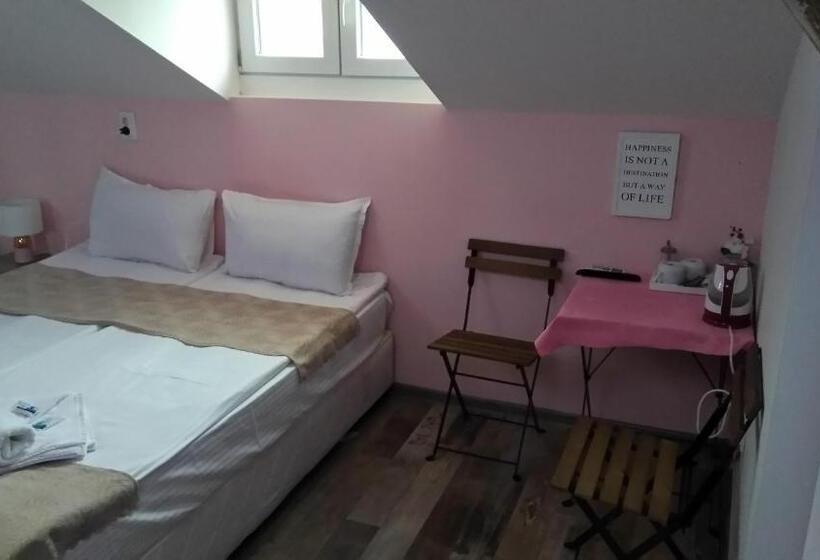 스탠다드 룸 공동 욕실, Guest Rooms Filipopol