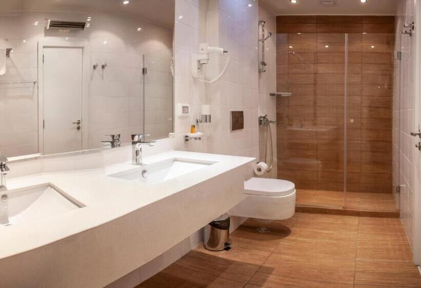 Апартаменты 1 Спальня с Балконом, Park Hotel & Spa Boyana
