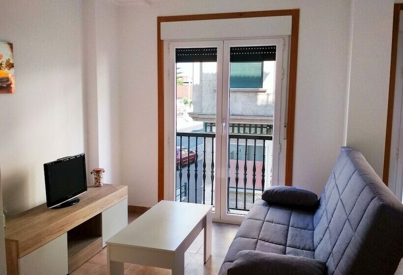 带2个卧室的公寓, Apartamentos Revolta Sanxenxo 3000