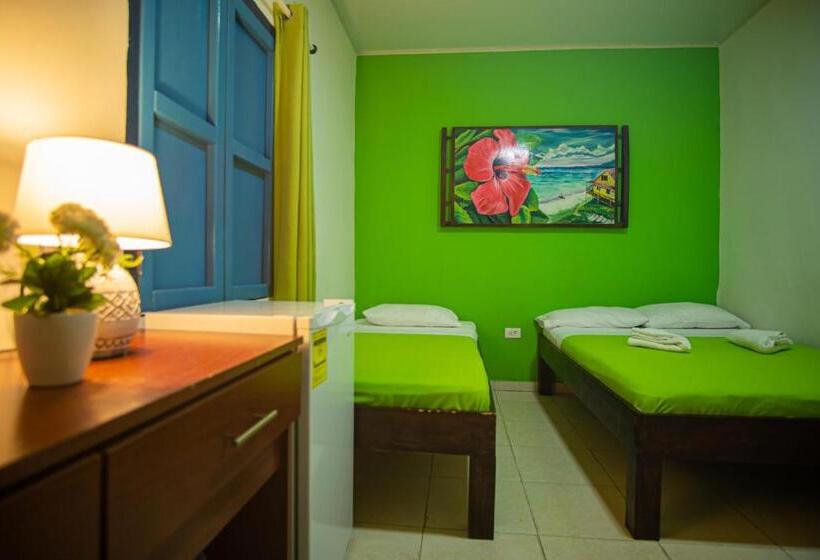 Номер Стандарт Трехместный, Alojamiento San Martín