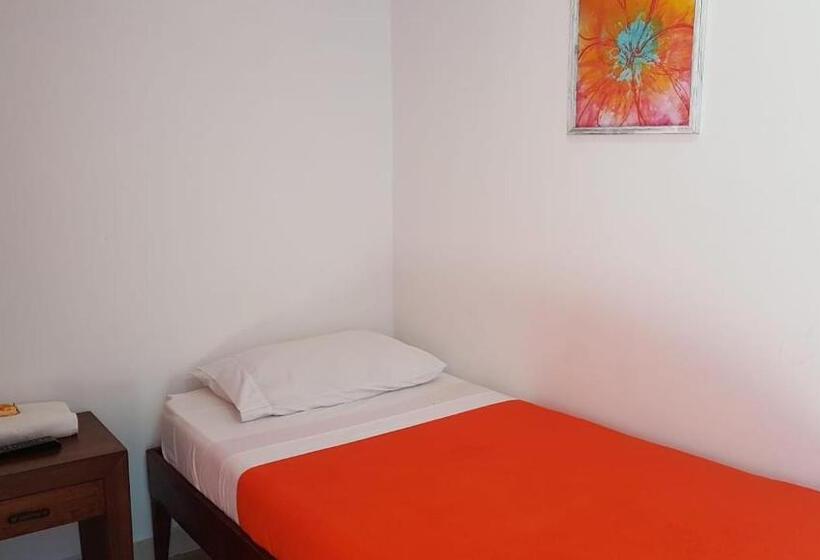 Номер Стандарт Индивидуальный Совместная Ванная, Alojamiento San Martín