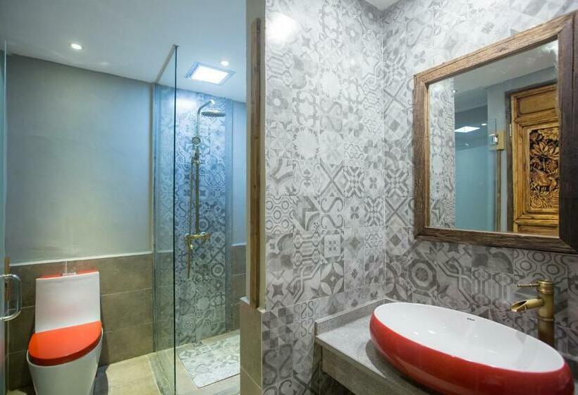 스탠다드 룸 킹사이즈 침대, Old Story Inn Lijiang Old Town