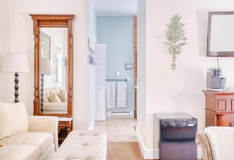 Люкс, Galena Inn Formerly Victorian Mansion