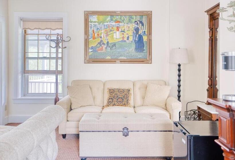 Люкс, Galena Inn Formerly Victorian Mansion