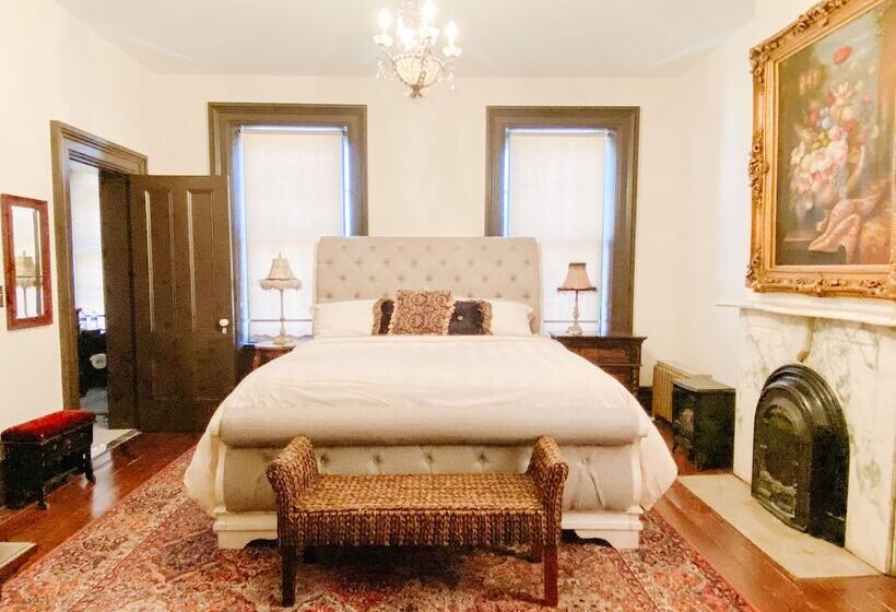 스위트, Galena Inn Formerly Victorian Mansion