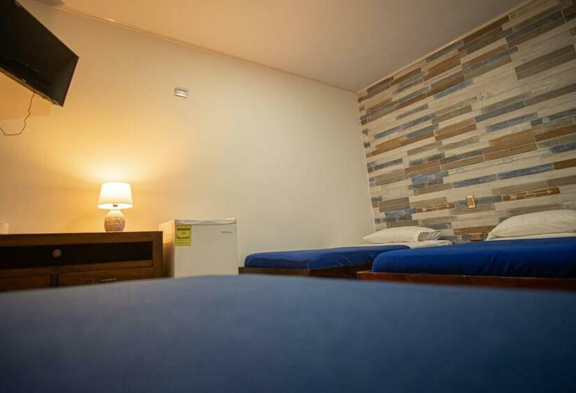 Номер Стандарт Трехместный, Alojamiento San Martín