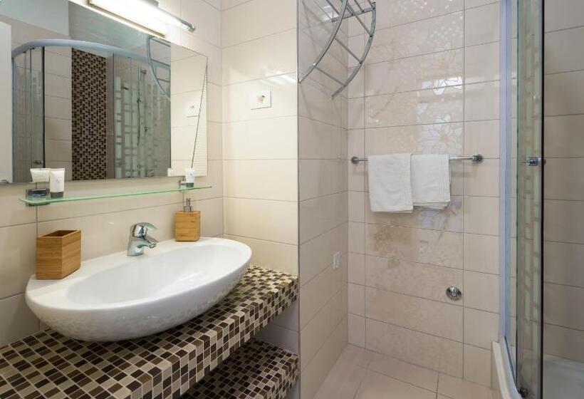 Quarto Deluxe Vista Mar, Laura Lux Suites