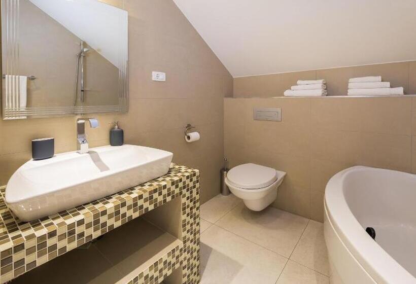 Quarto Deluxe com Sacada, Laura Lux Suites