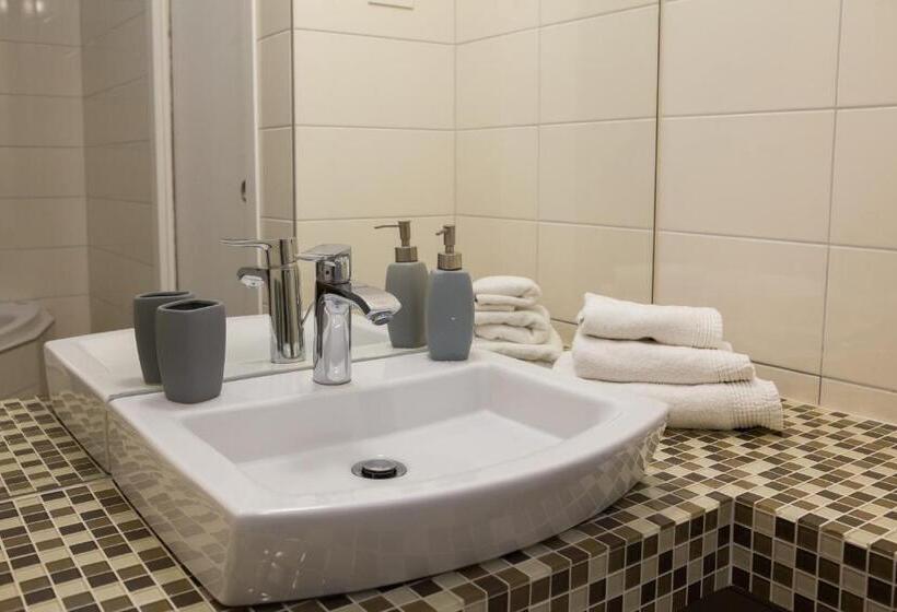 Quarto Quádruplo Deluxe, Laura Lux Suites