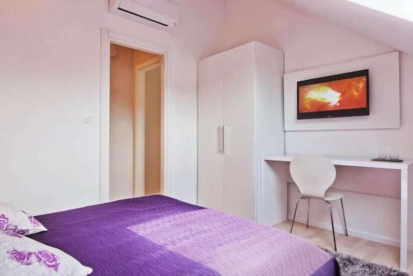 Quarto Quádruplo Deluxe, Laura Lux Suites