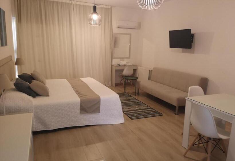 סטודיו סטנדרט עם מרפסת, Marianna Annex