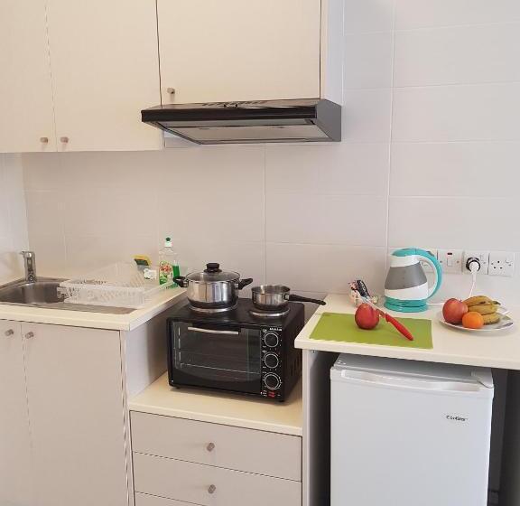 דירה בת חדר שינה 1 עם מרפסת, Marianna Annex