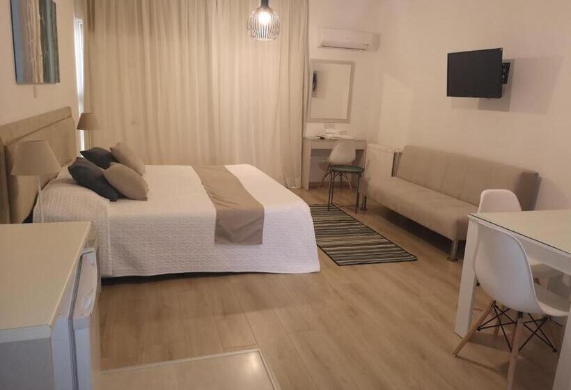 סטודיו סטנדרט עם מרפסת, Marianna Annex