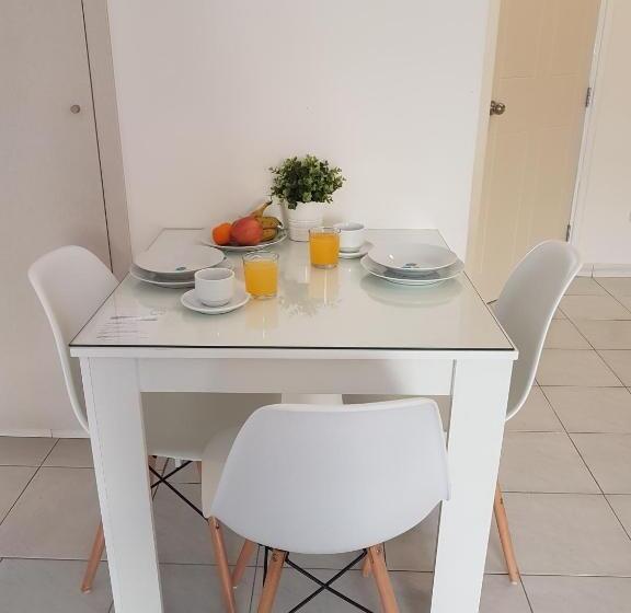 סטודיו סטנדרט עם מרפסת, Marianna Annex