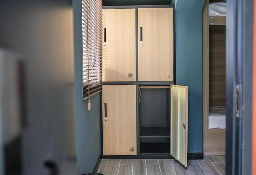 Кровать в Общей Комнате, Sanya Ipk Backpackers Hostel