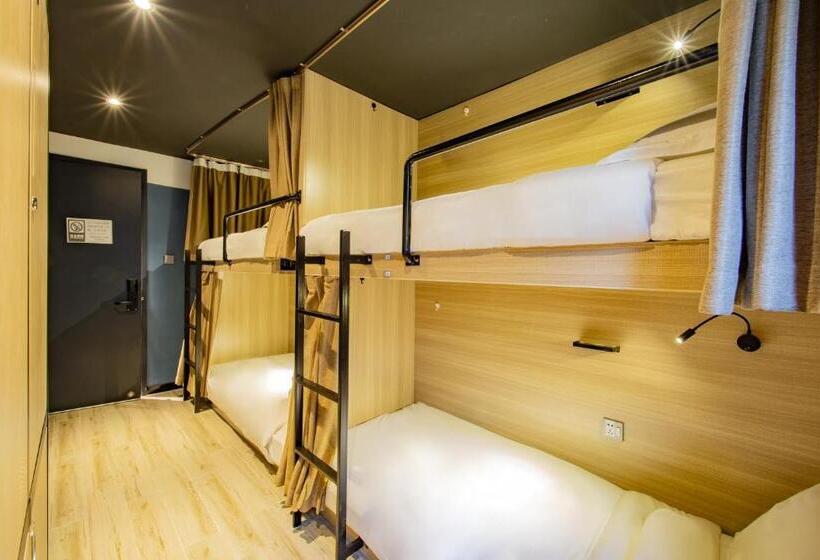 Кровать в Общей Комнате, Sanya Ipk Backpackers Hostel