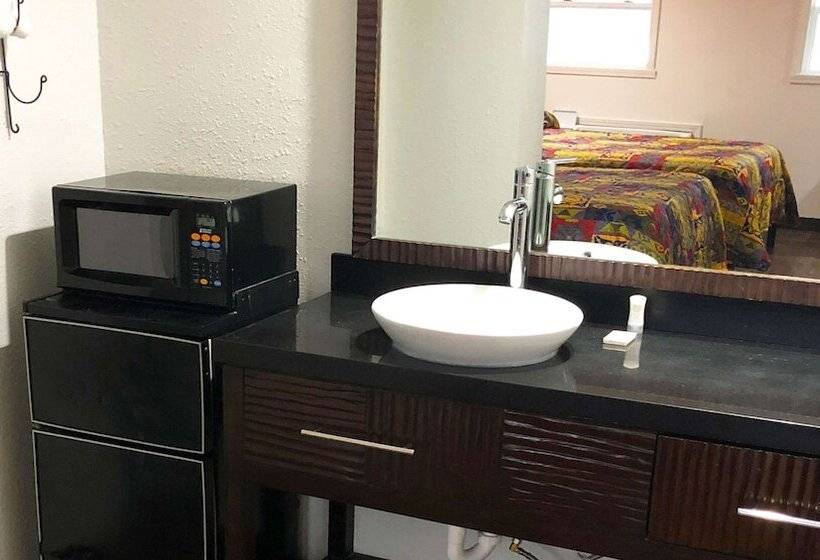 חדר סטנדרט שתי מיטות זוגיות, Lucky Vista Motel